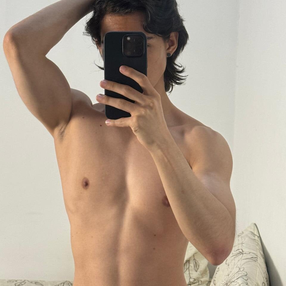 AlekBlake_