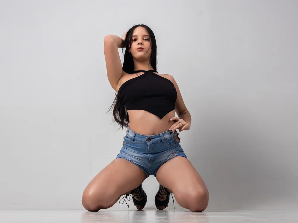Amber_Ferrer