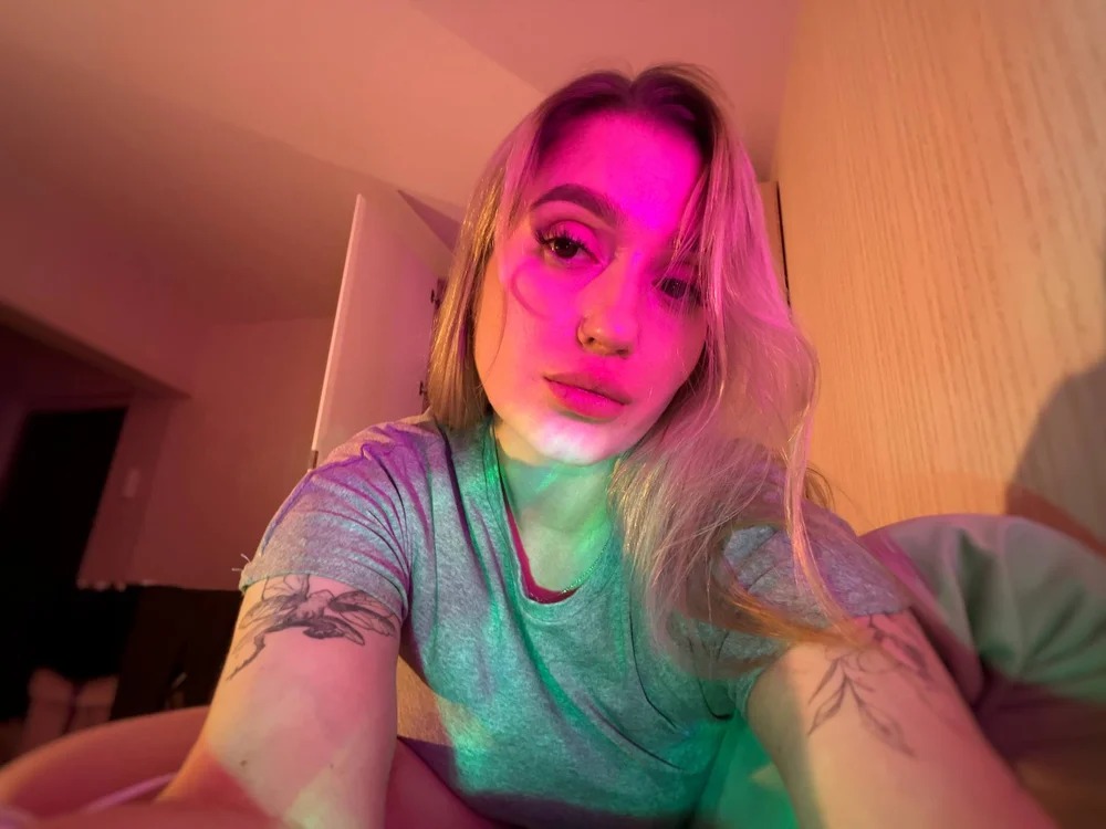 Angel_Ivory