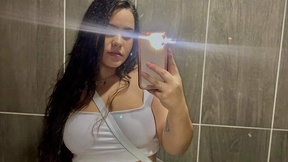 chica-hot-dirty