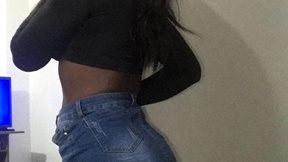 ebony-vivi