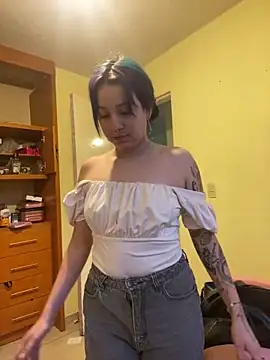 LucyBluish