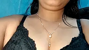 shanaya-hotty