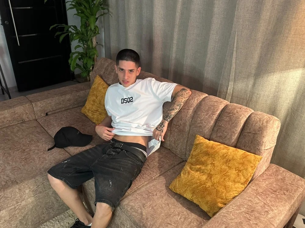 Steven_21Cm